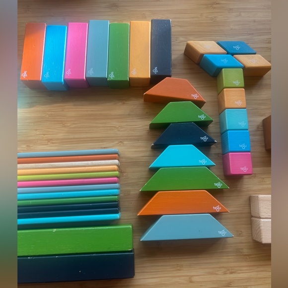 Tegu Magnetic Blocks (95pcs) - Picture 3 of 4